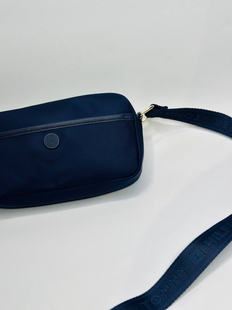 Tommy Hilfiger bag