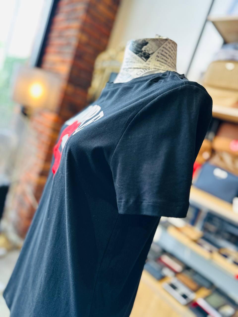 Guess shirt size medium