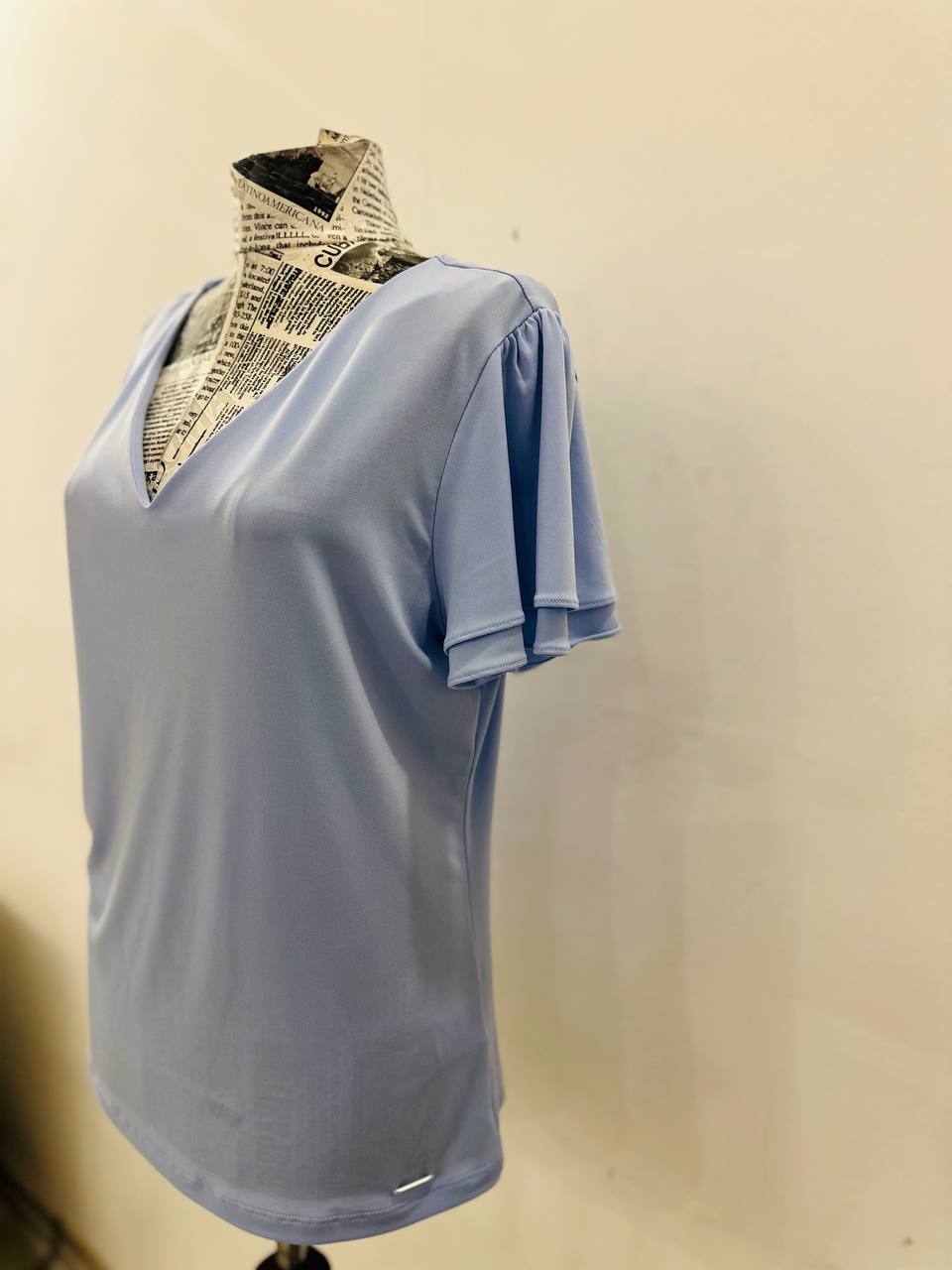 Dkny top size large