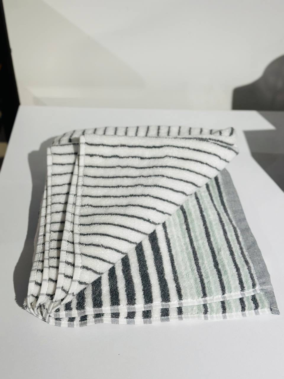 karl lagerfeld towel