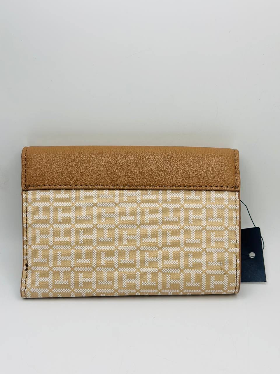 Tommy Hilfiger wallet