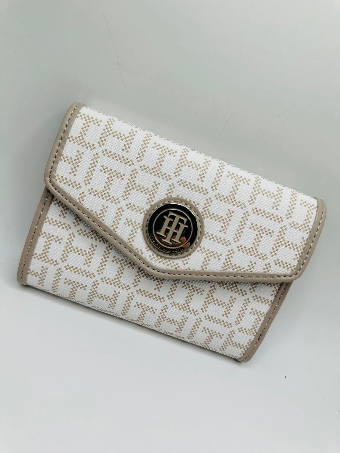 Tommy Hilfiger wallet