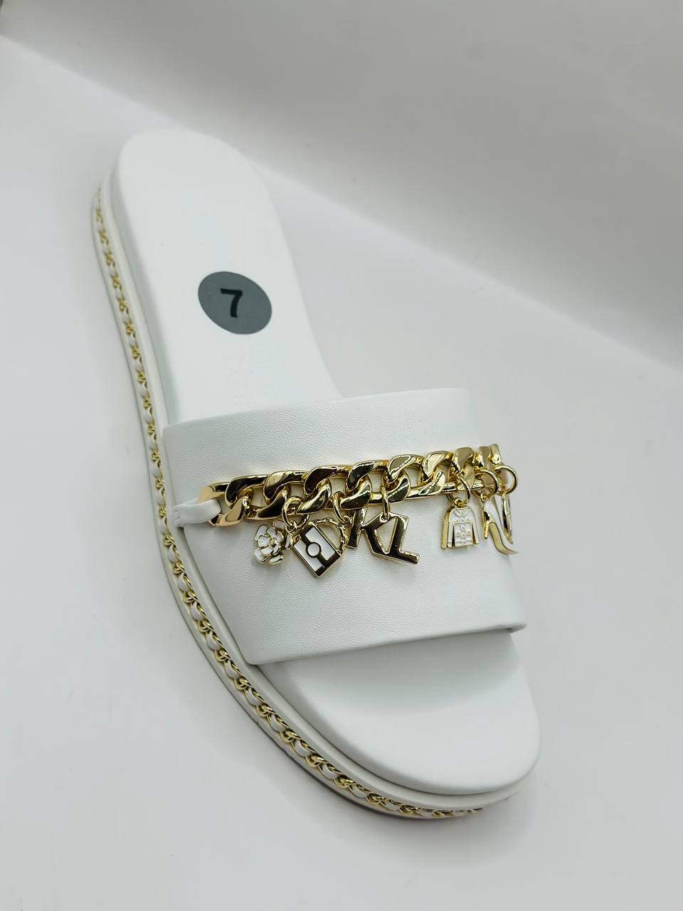 Karl Lagerfeld sandal size 37.5