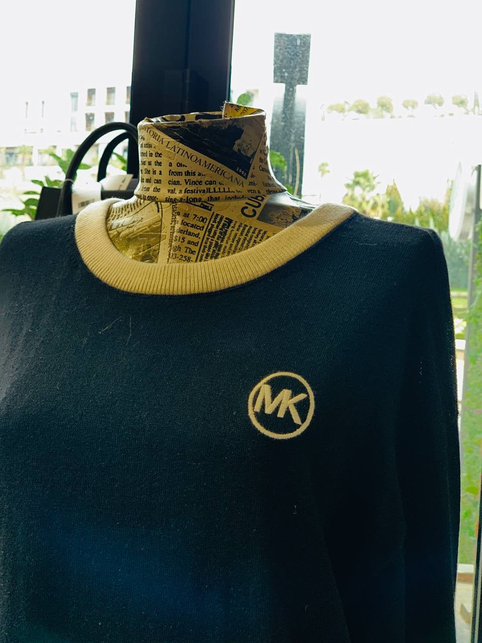 Michael kors sweater size medium