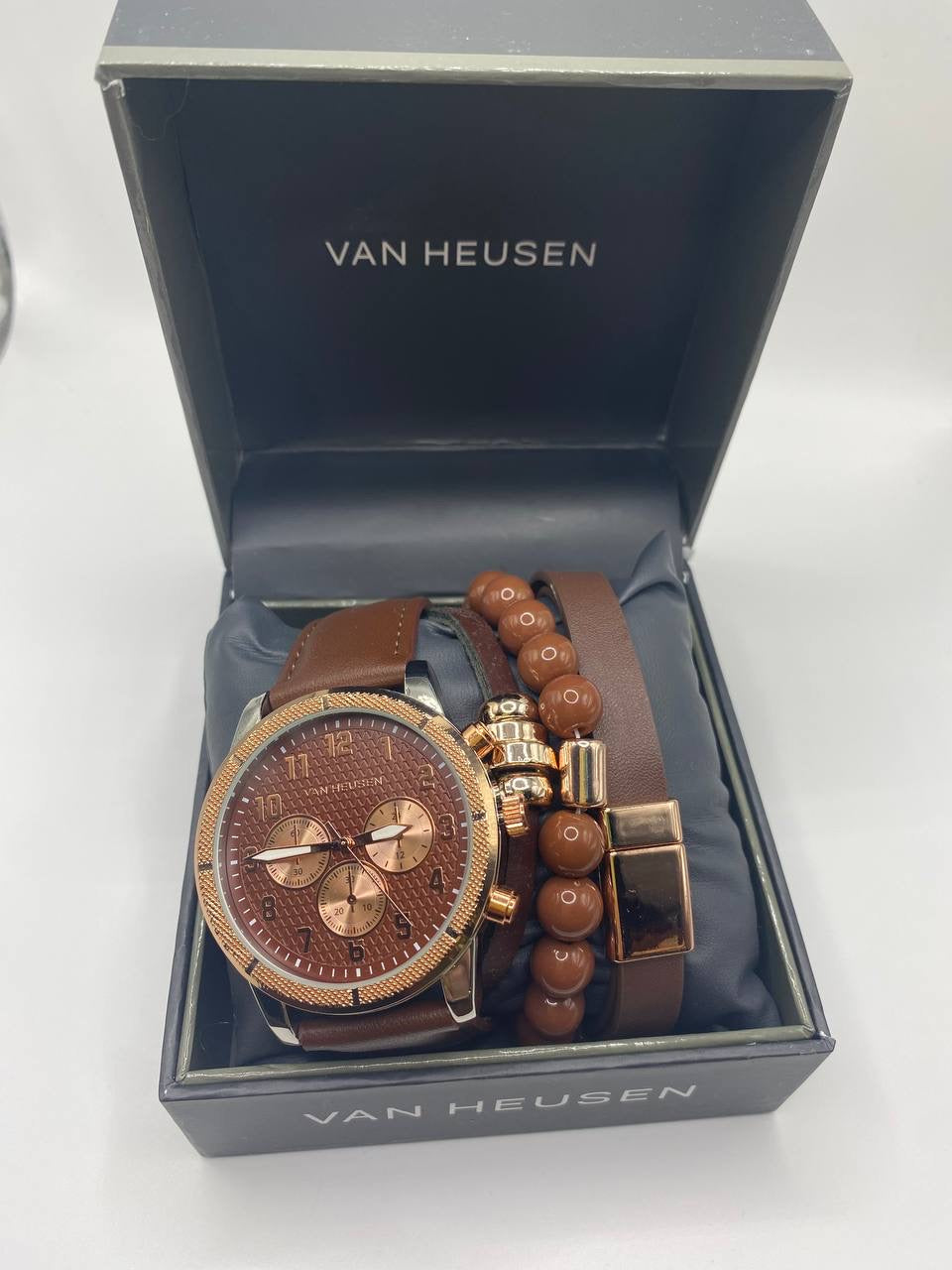 Van Heusen Analog Watch