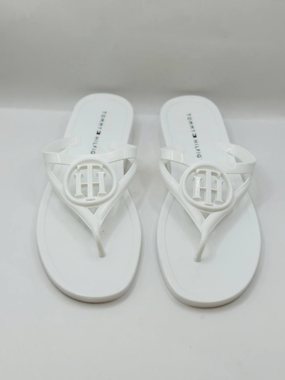 Tommy Hilfiger sandal size 37.5