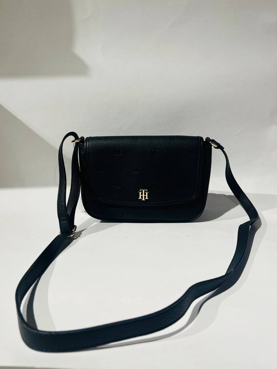 Tommy Hilfiger crossbody bag black