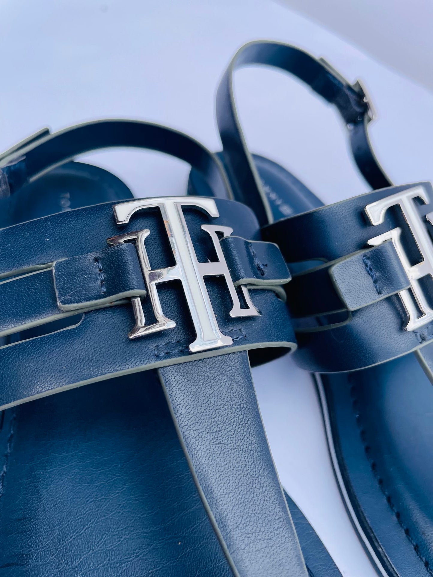 Tommy Hilfiger sandal size 36,5