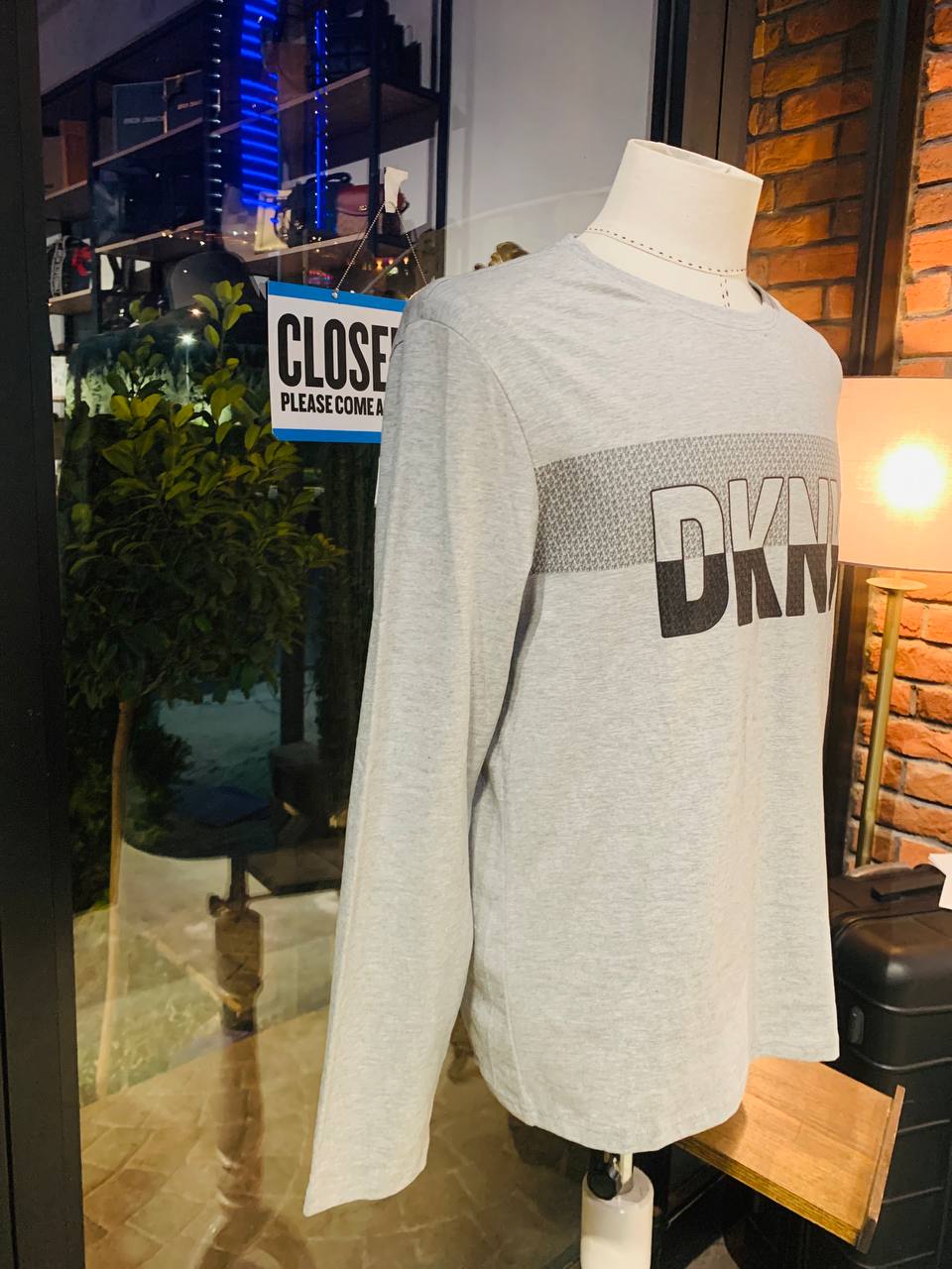 Dkny long sleeve shirt