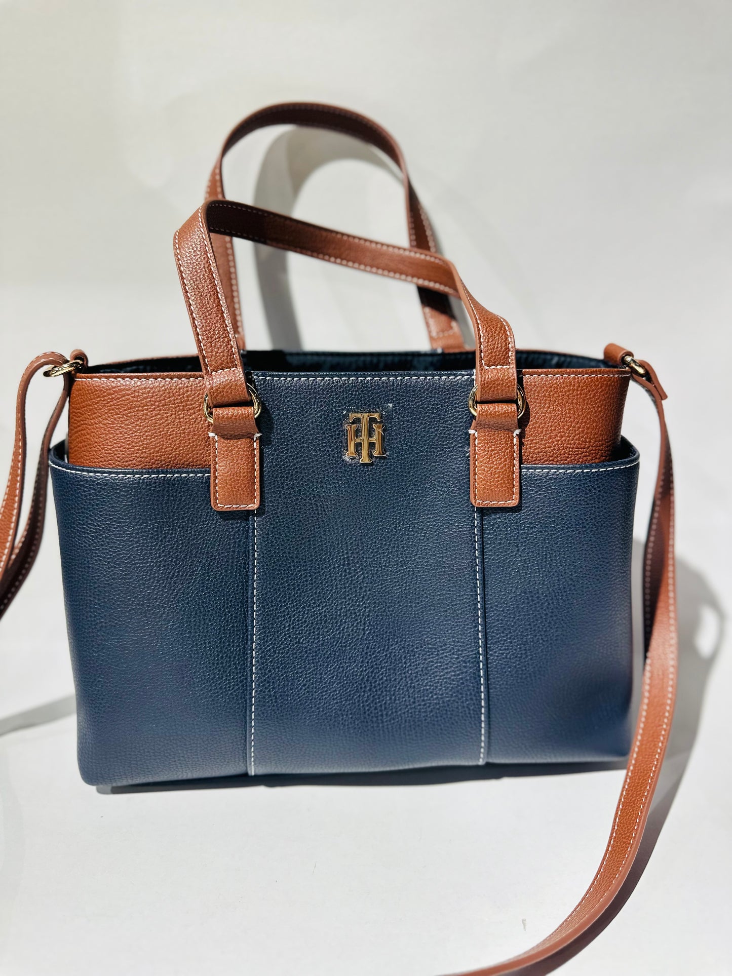 Tommy Hilfiger bag
