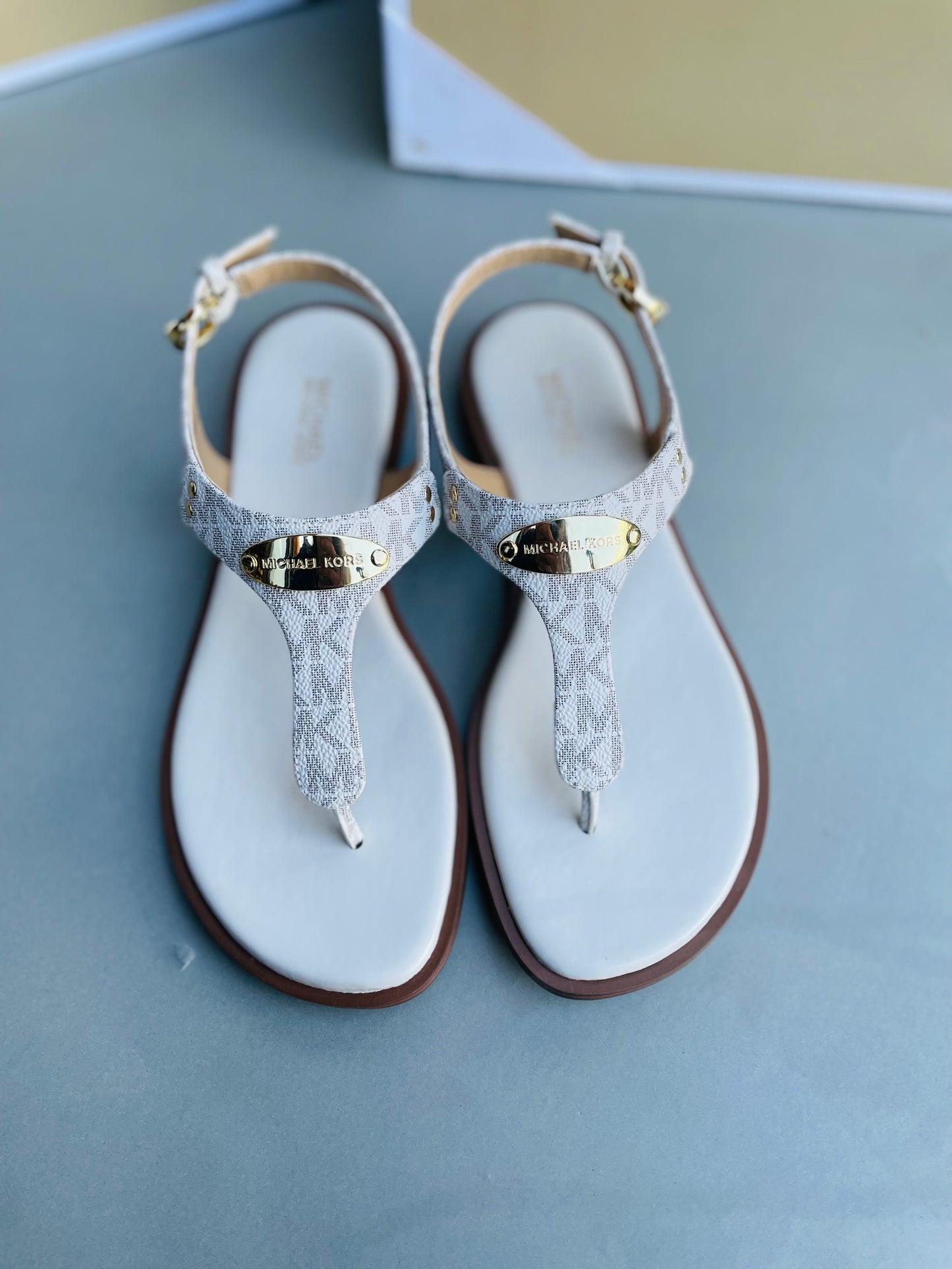 Michael kors sandal