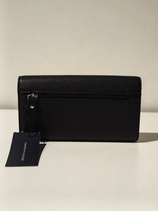 Tommy Hilfiger wallet