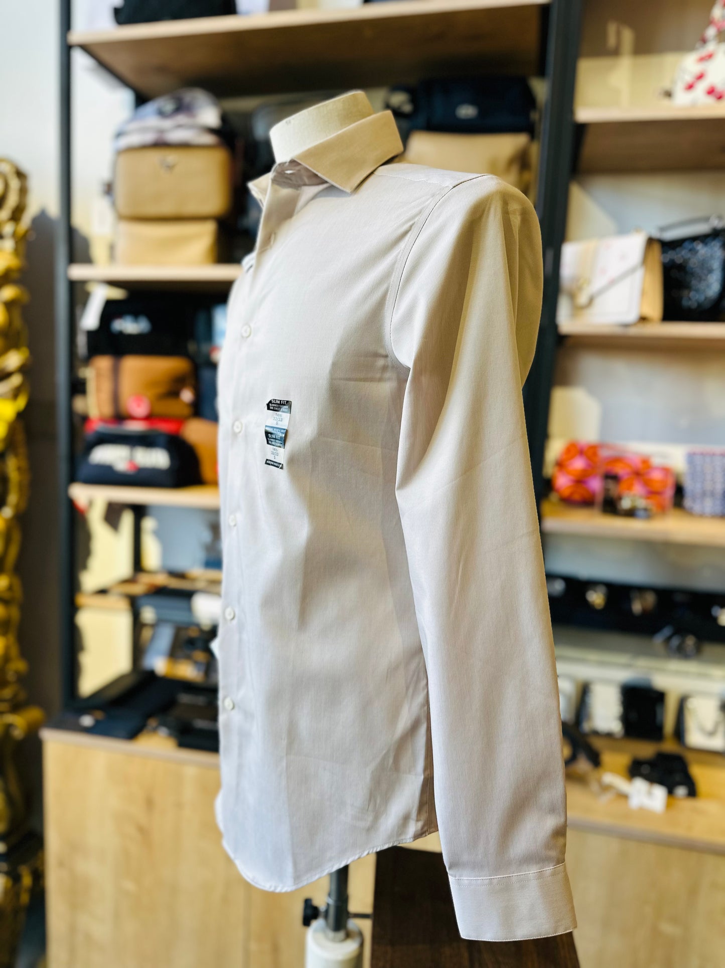 Calvin Klein shirt size Small