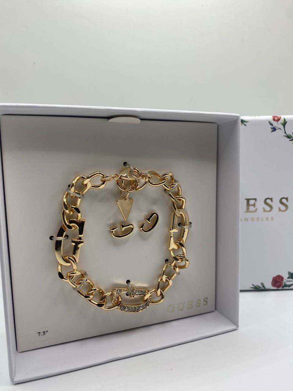 Guess set