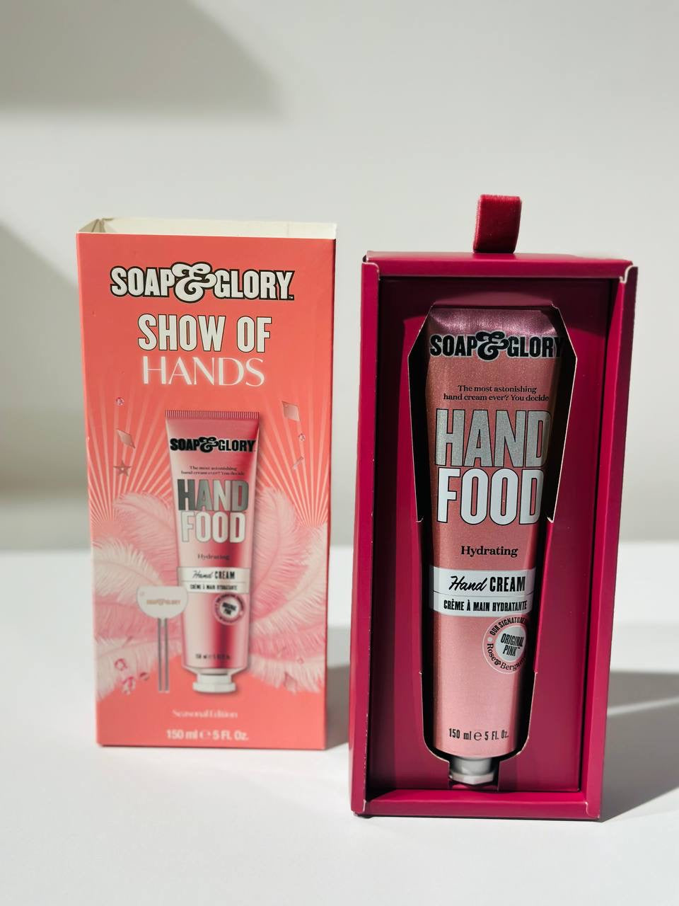 Soap & Glory Show of Hands Deluxe Size Hand Food gift set