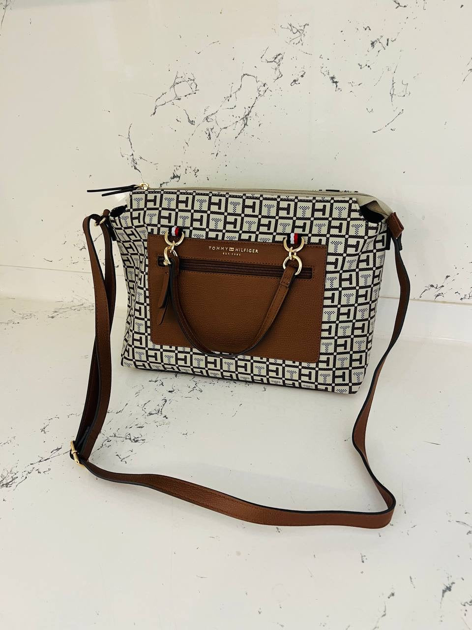 Tommy Hilfiger cross bag