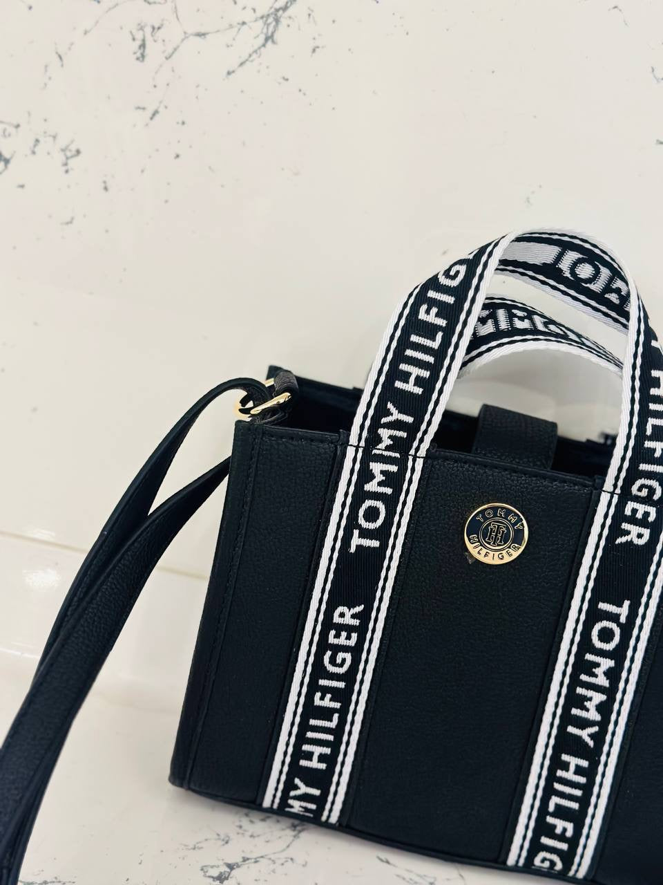 tommy hilfiger bag