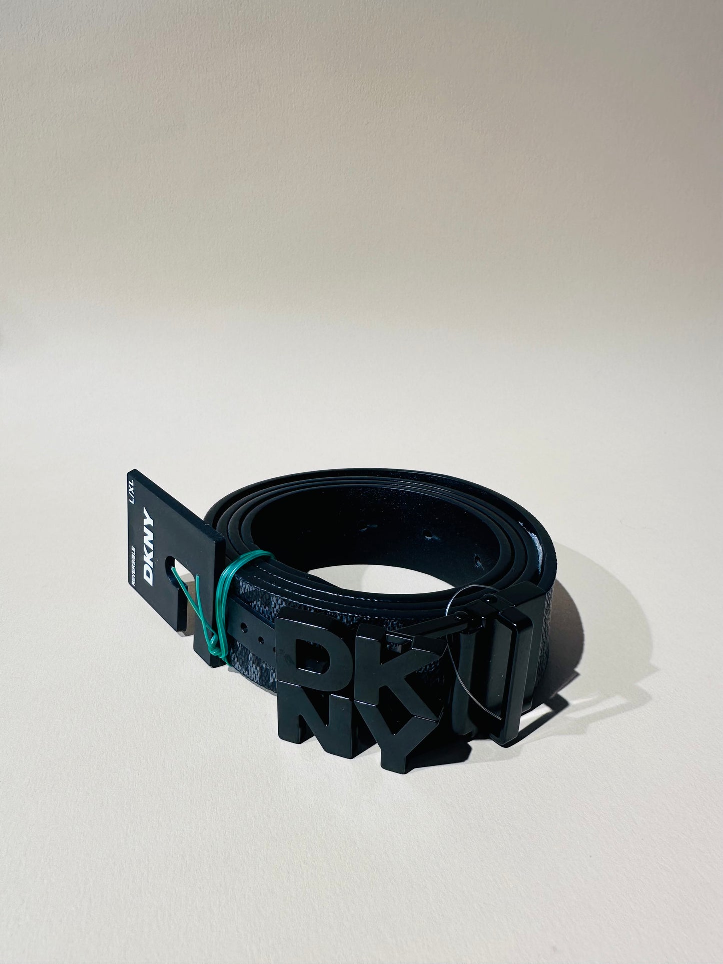 Dkny reversible belt size L/xl