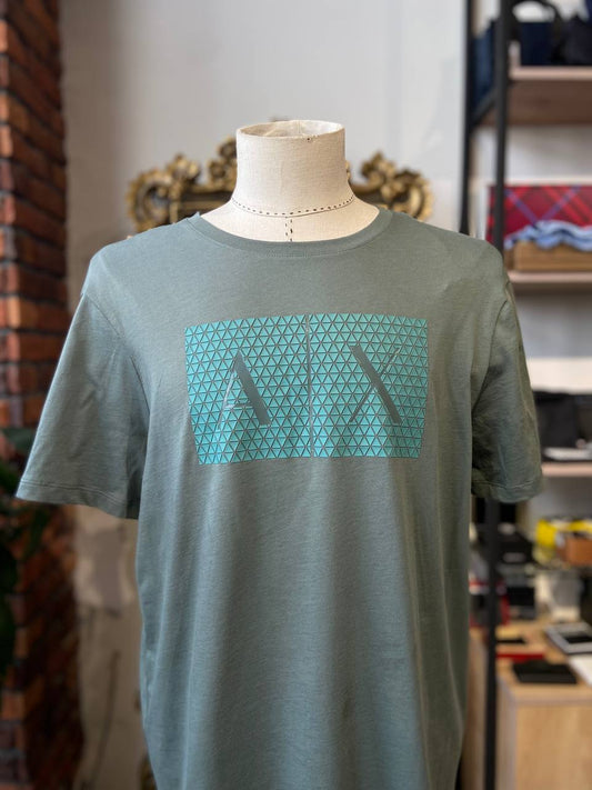 Armani Exchange shirt
Size: XL
1 3adad