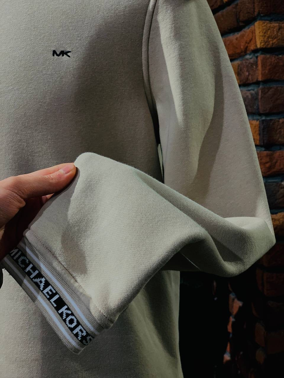 Michael kors sweater size medium