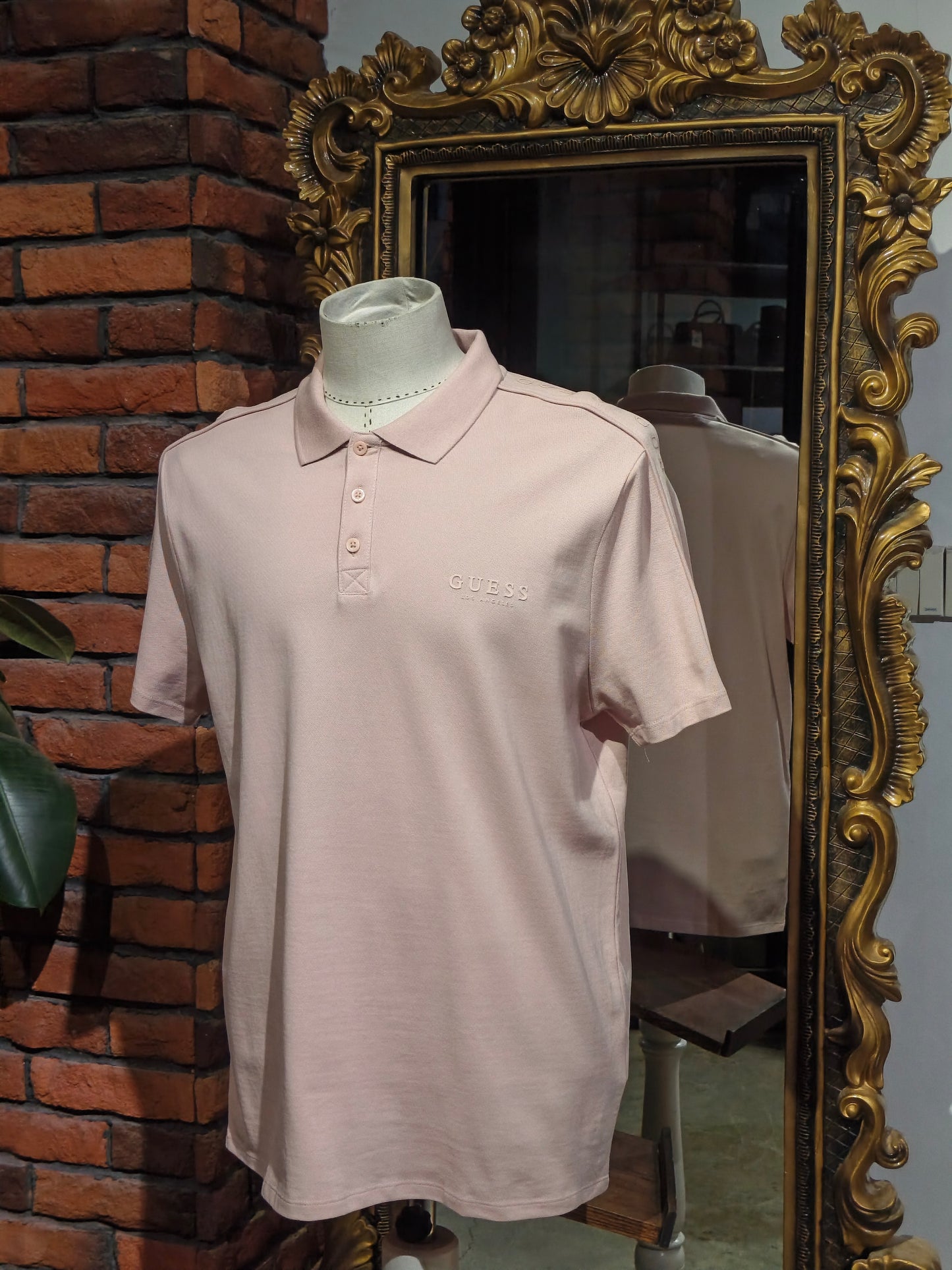 Guess shirt size large