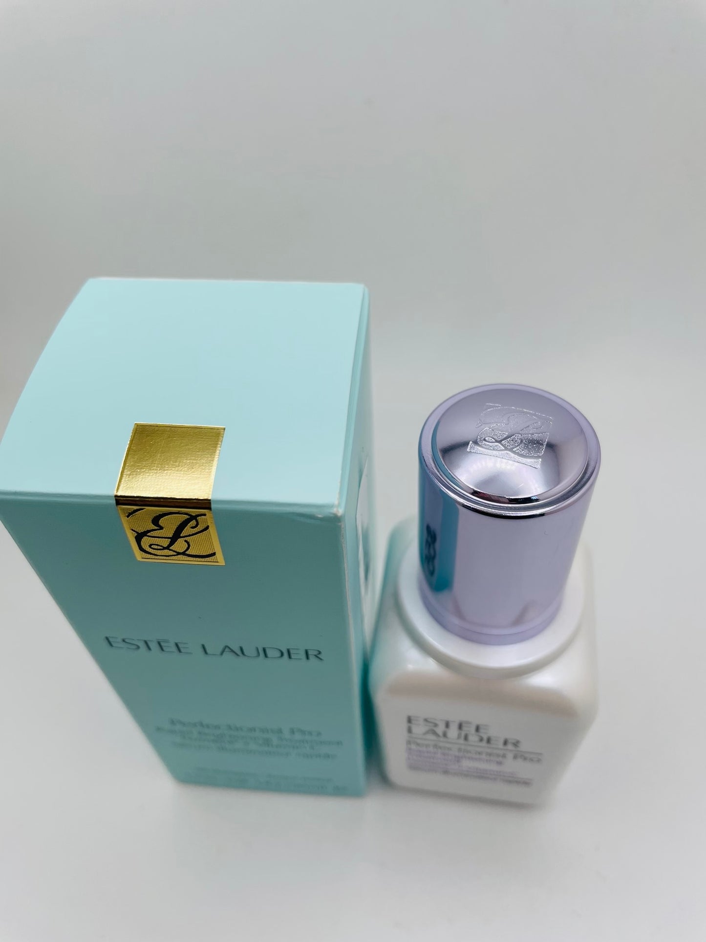 Estée Lauder serum