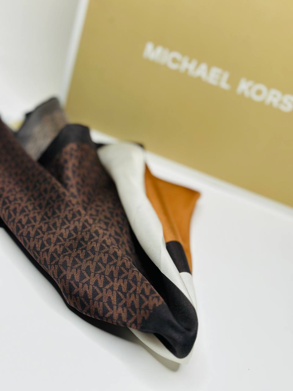 Michael kors scarf