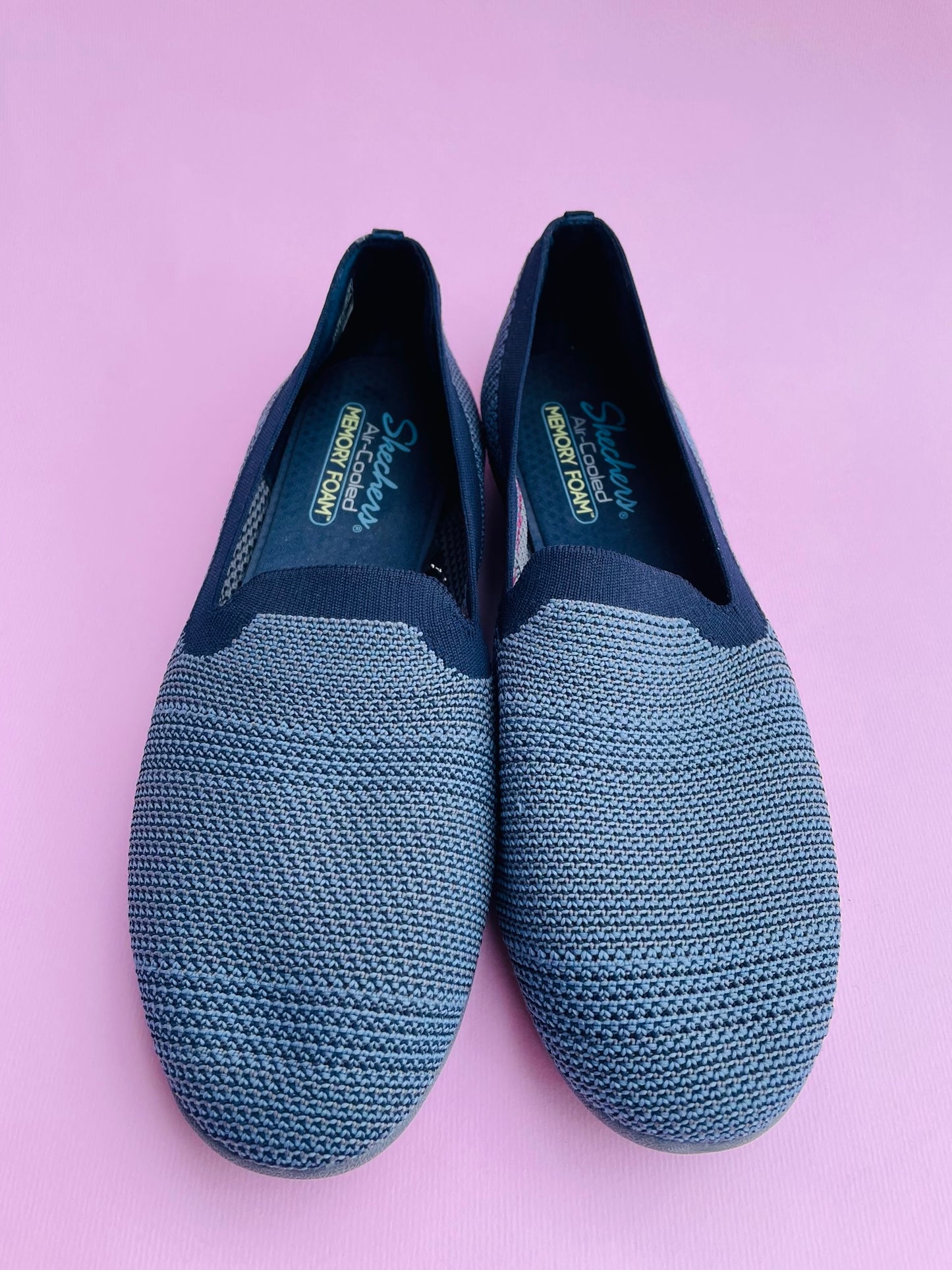 Sketchers shoes