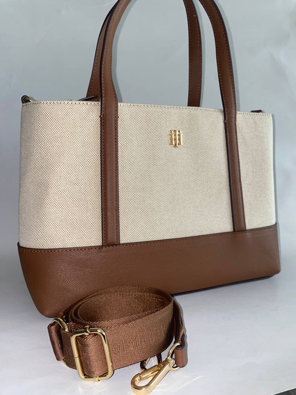 Tommy Hilfiger bag