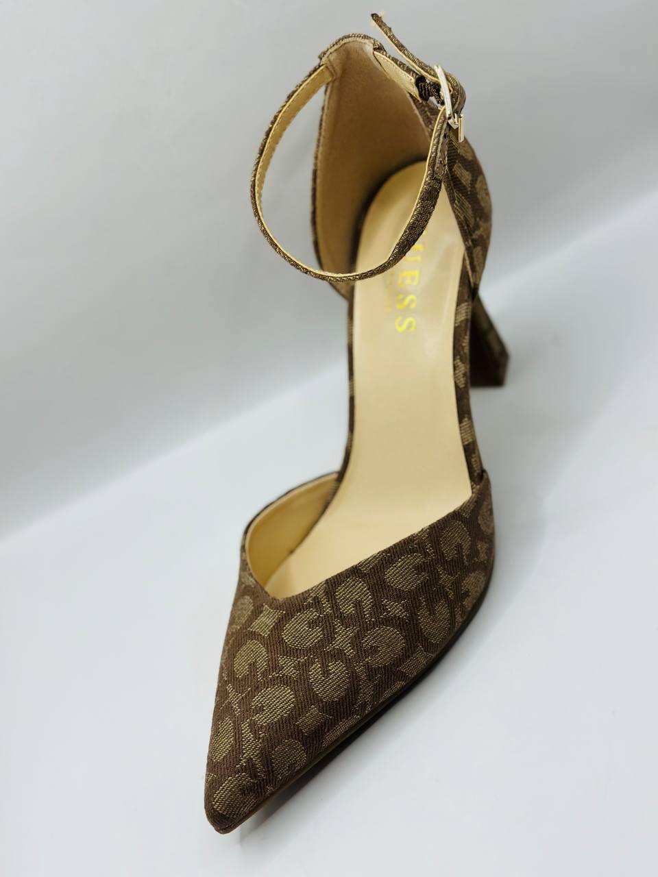Guess shoes size 37