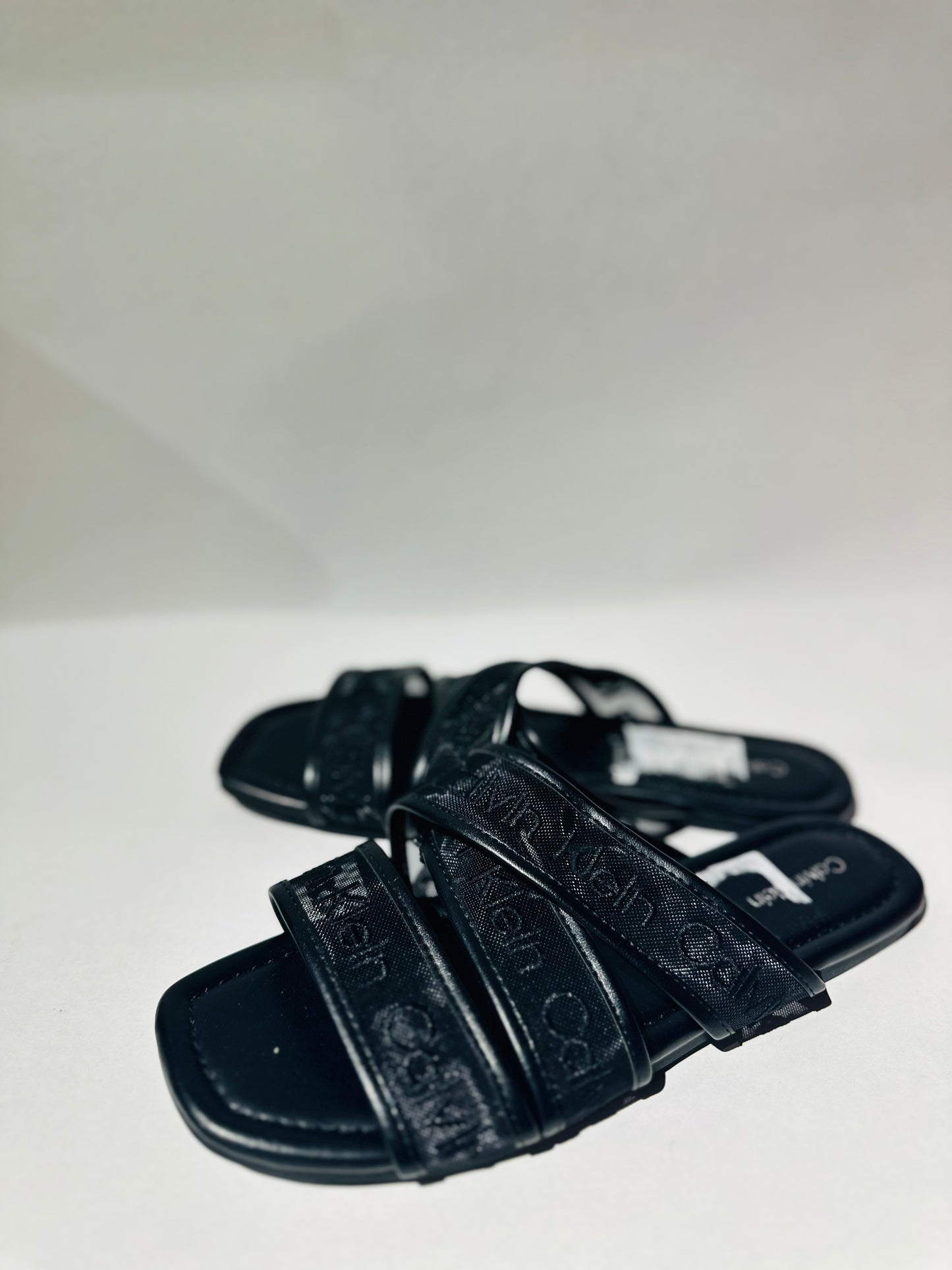 Calvin Klein sandal size 37.5