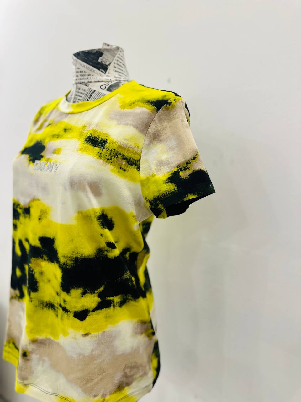 Dkny shirt size small