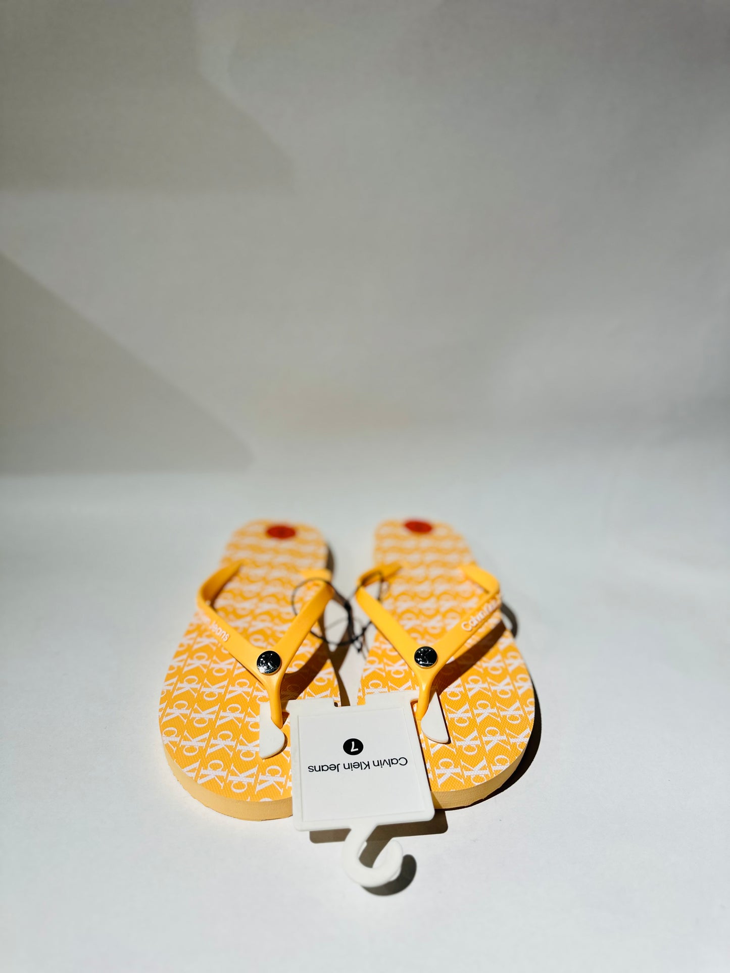 Calvin Klein sandal size 37.5