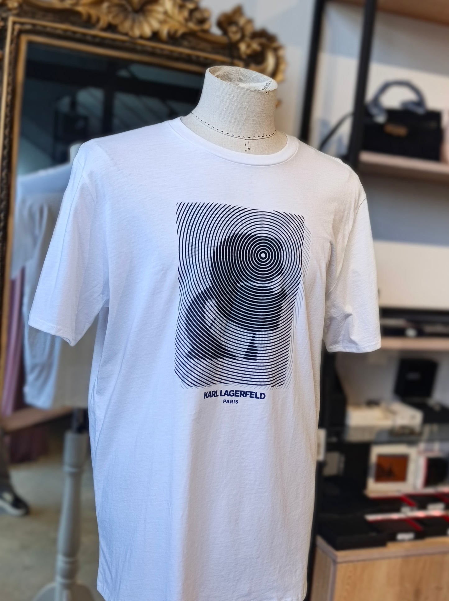 Karl lagerfeld shirt size large