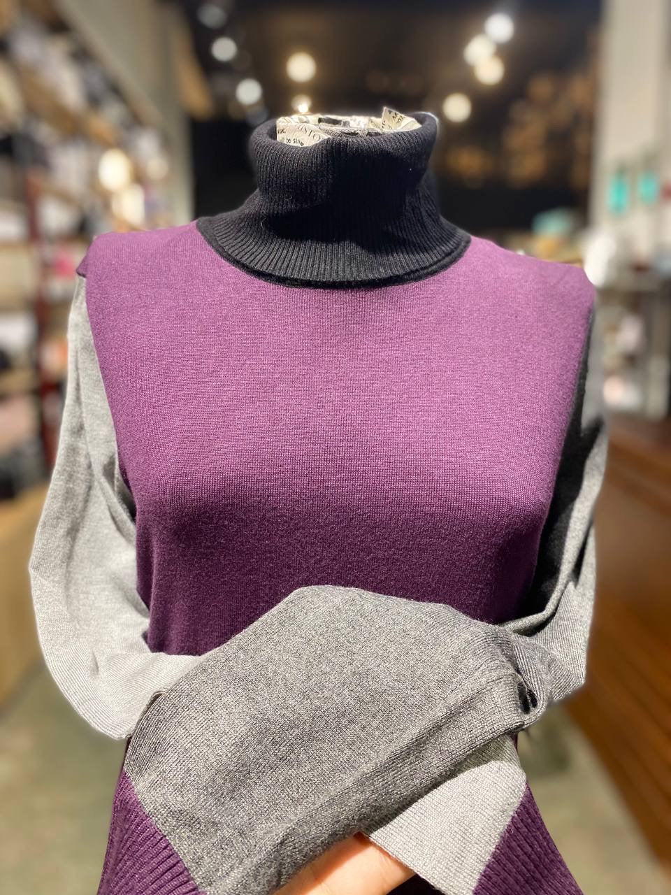 Calvin Klein sweater size medium