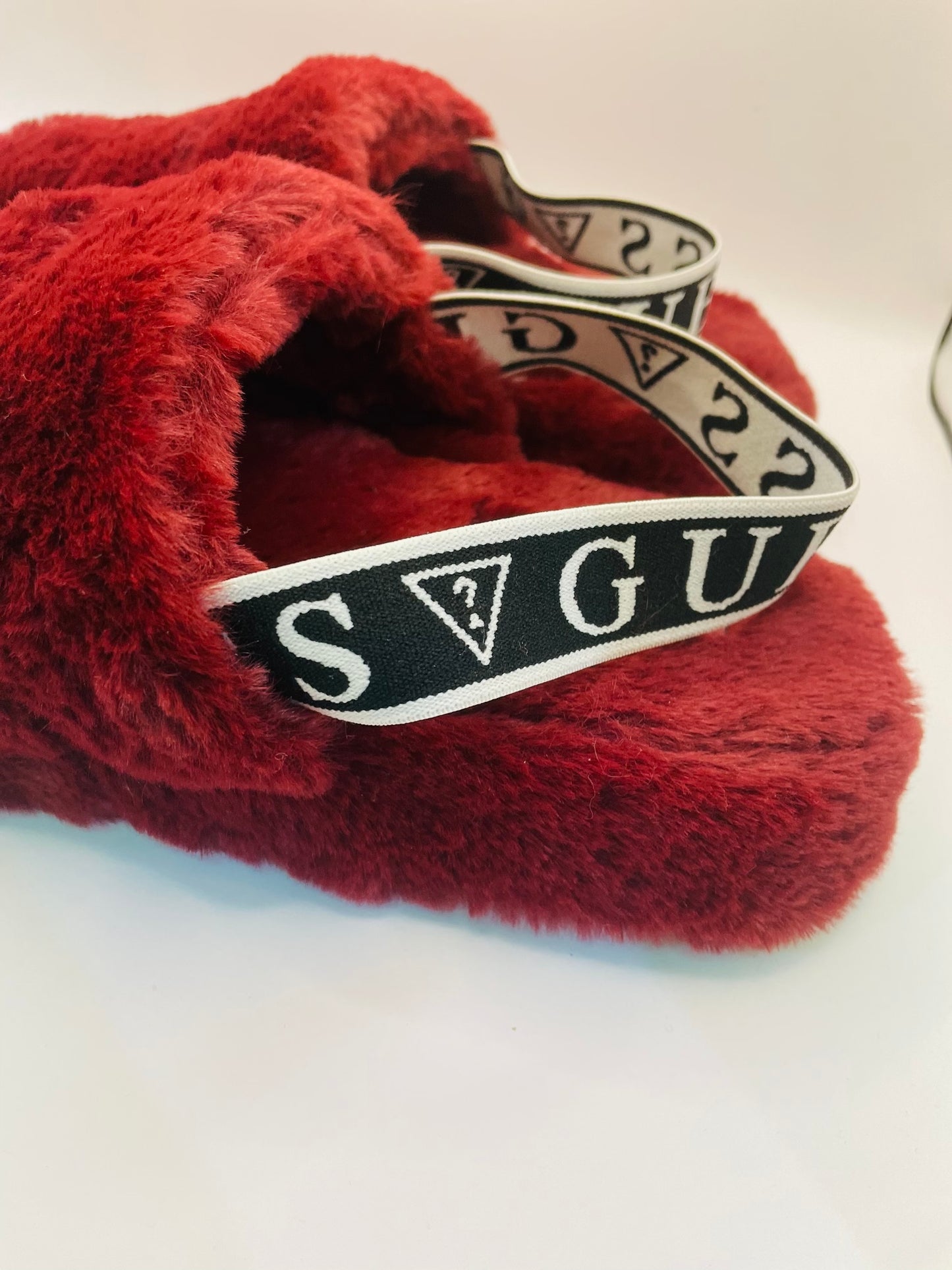 Guess sandal