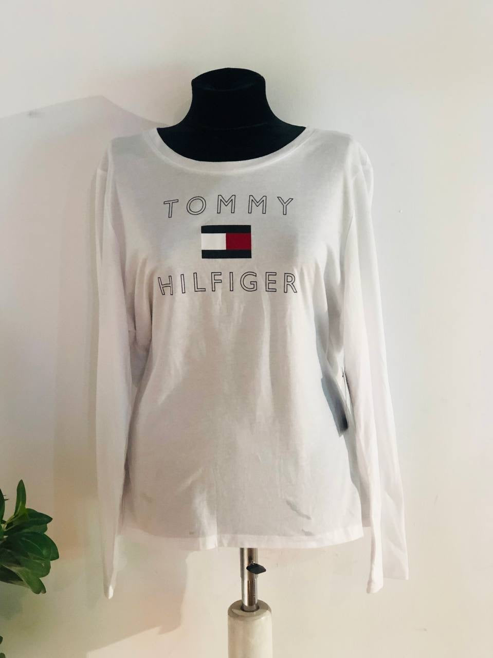 Tommy Hilfiger sweater