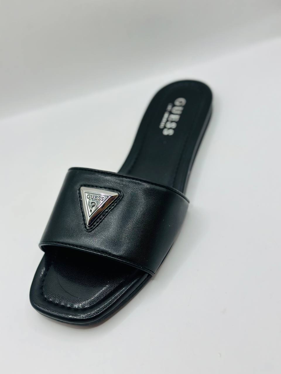 Guess sandal size 37.5