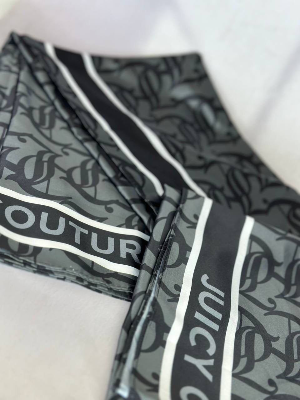 Juicy couture scarf