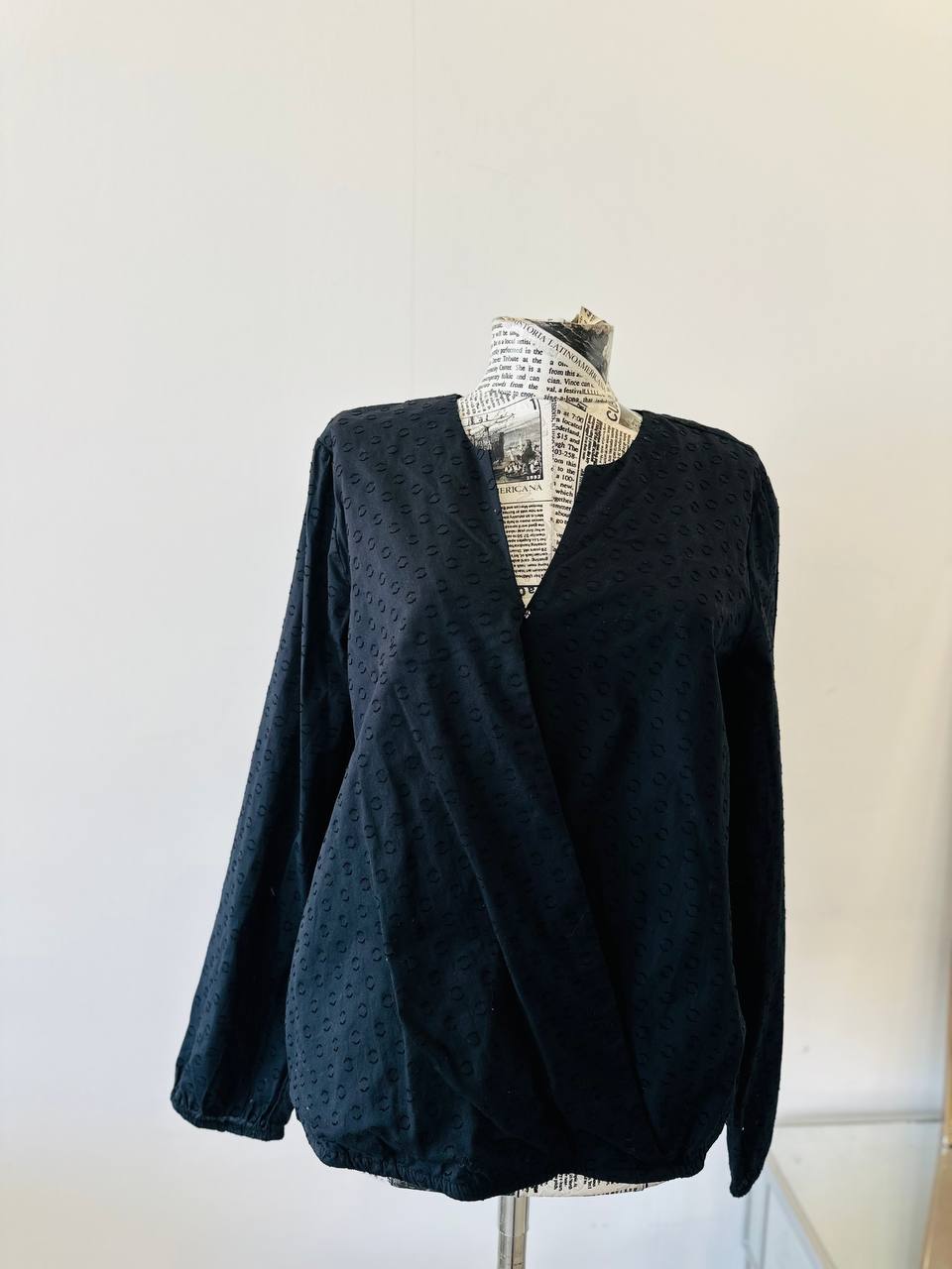 Tommy Hilfiger top size medium
