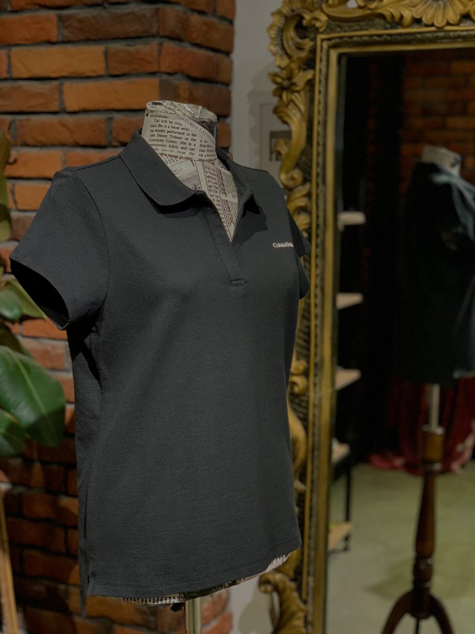 Calvin Klein shirt size small