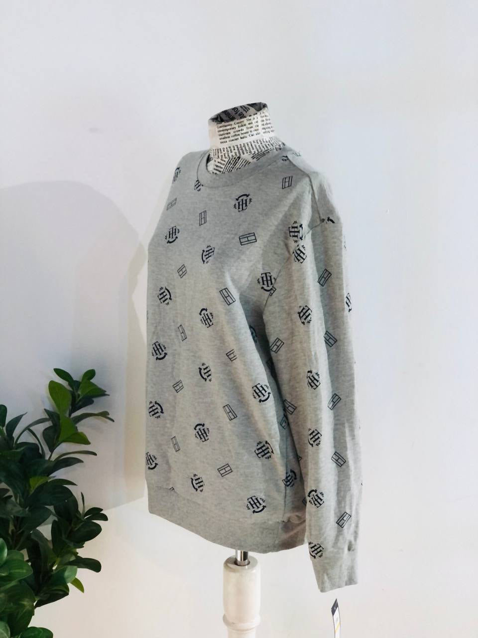 Tommy Hilfiger sweater