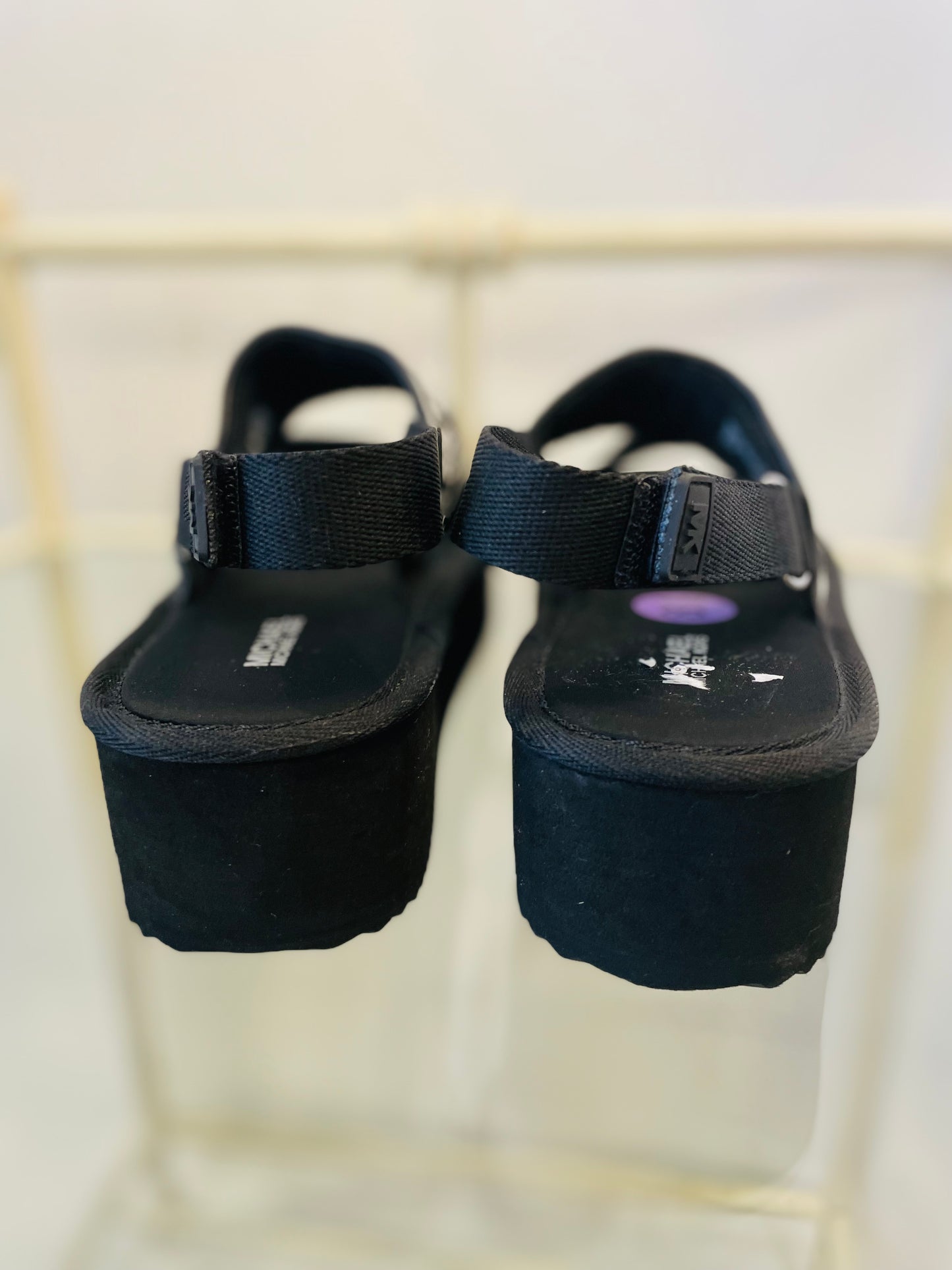 Michael kors sandal size 39