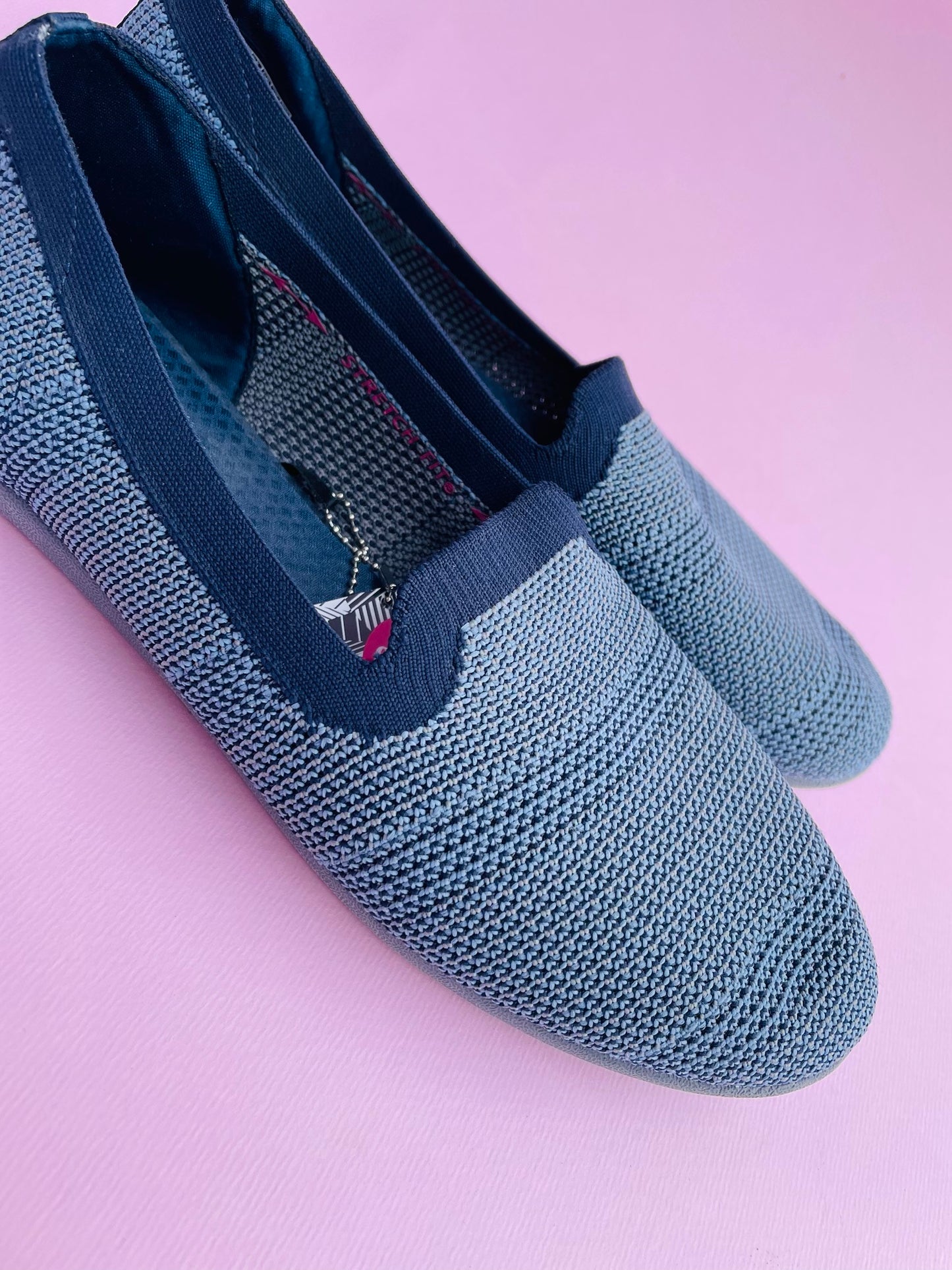 Sketchers shoes