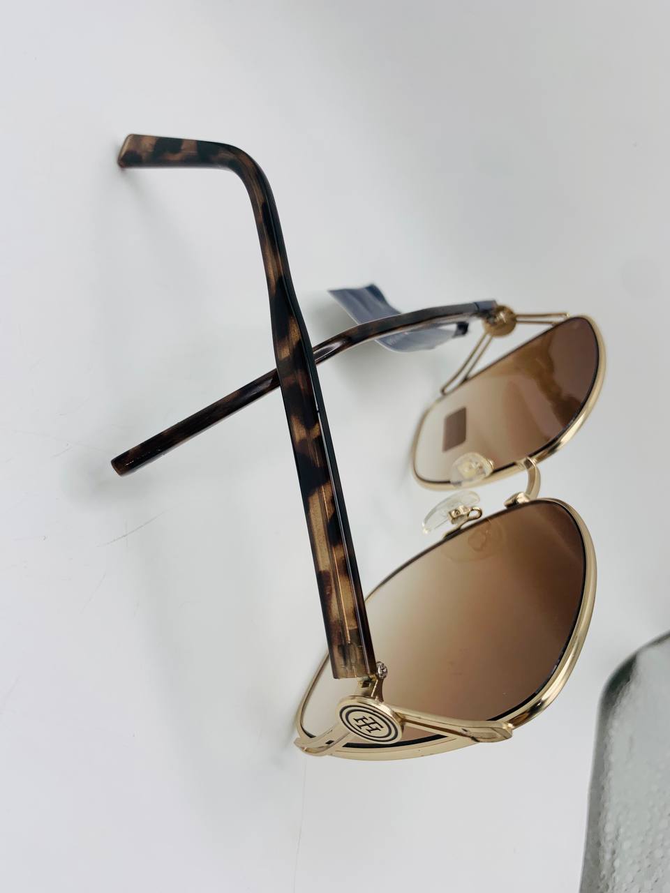 Tommy Hilfiger sunglass
