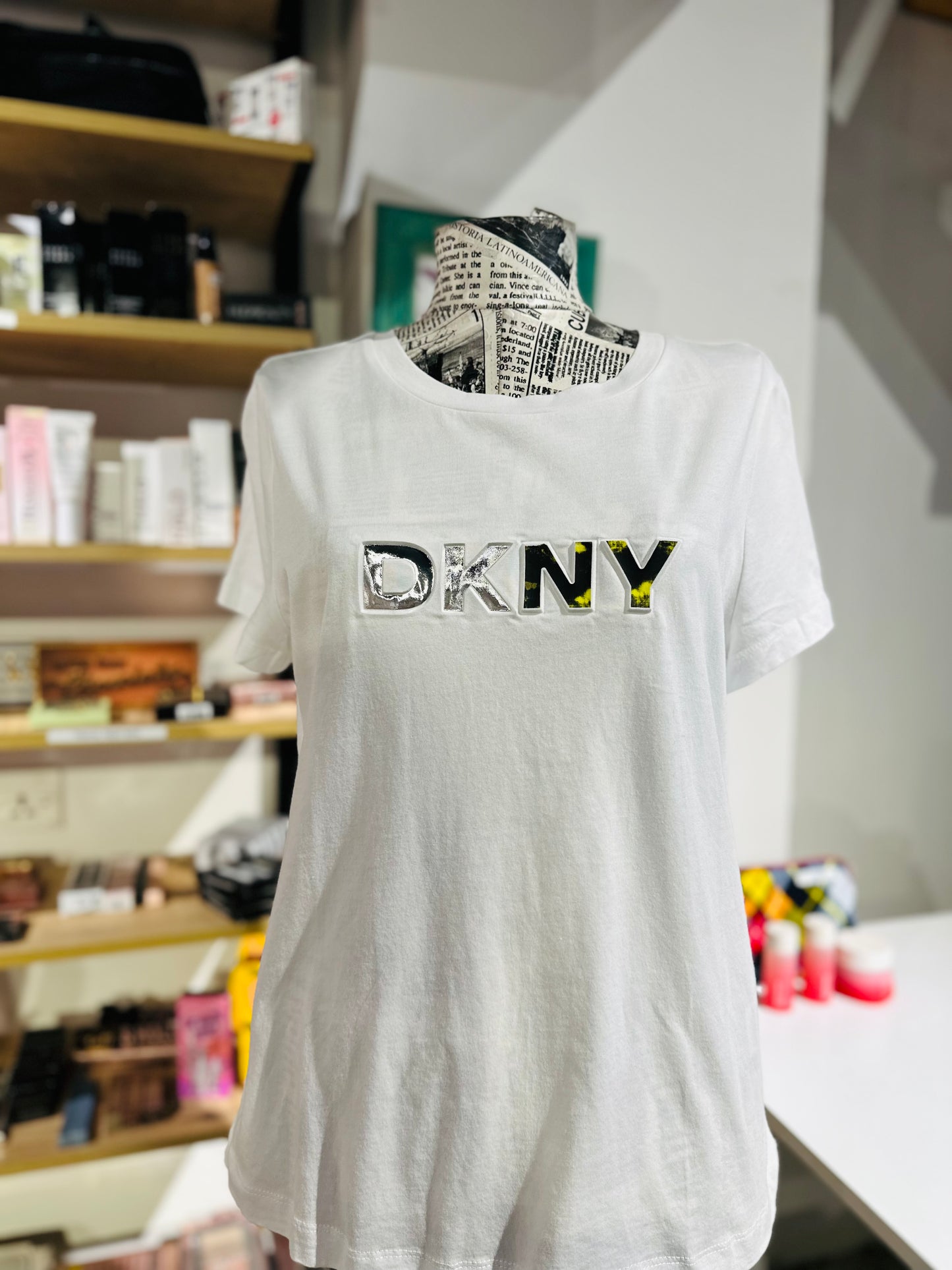 DKNY shirt size Medium