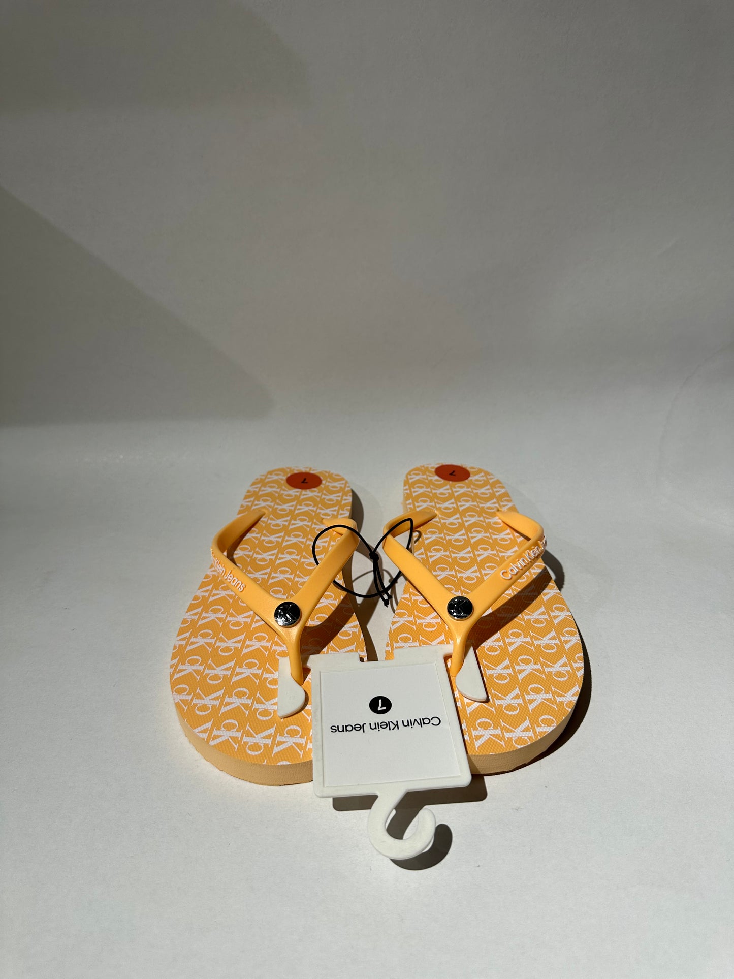 Calvin Klein sandal size 37.5