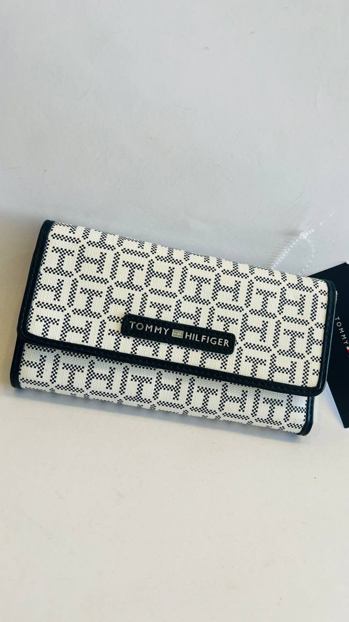 tommy hilfiger wallet