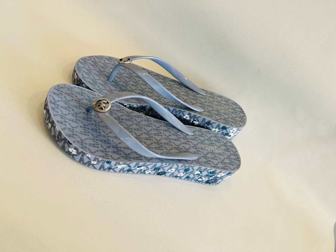 Michael kors sandal size 40.5