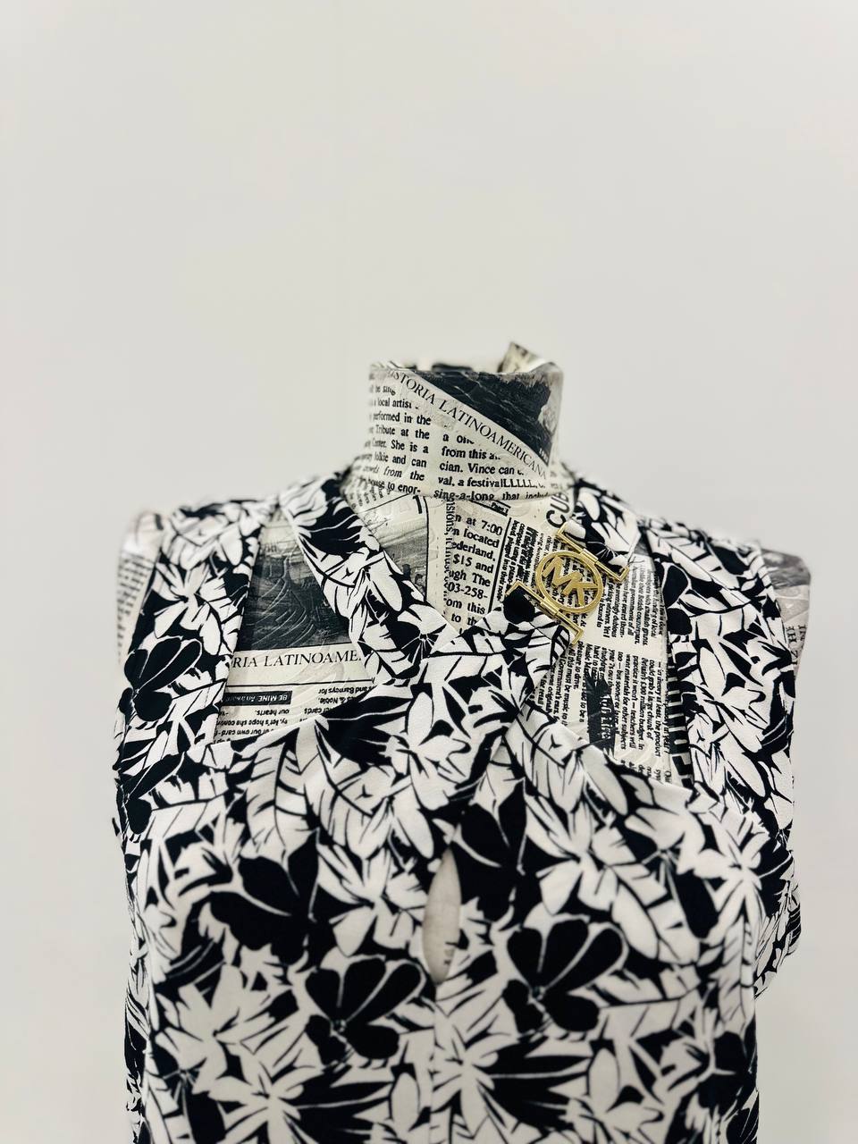 Michael kors top size medium